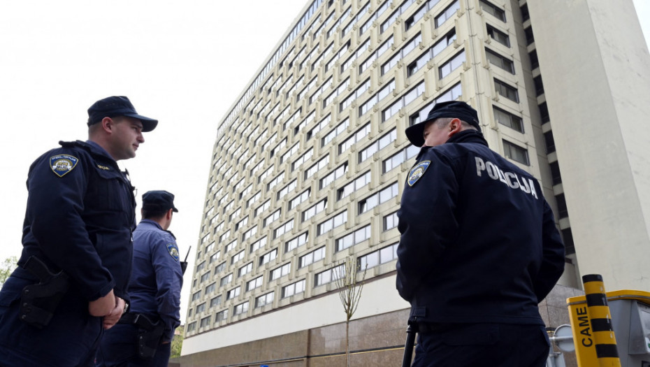 Opljačkana banka u Zagrebu: Policija traga za naoružanom nepoznatom osobom