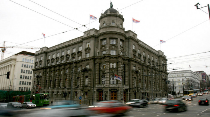 Razlike u platama članova Vlade i preko sto hiljada dinara - najbolje plaćen ministar policije