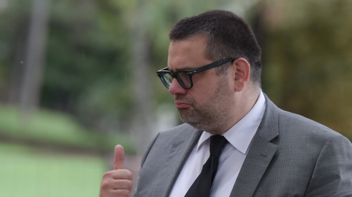 Advokat Ljubičanović podneo ostavku na mesto člana UO AKS: Ne slaže se sa odlukom o obustavi rada