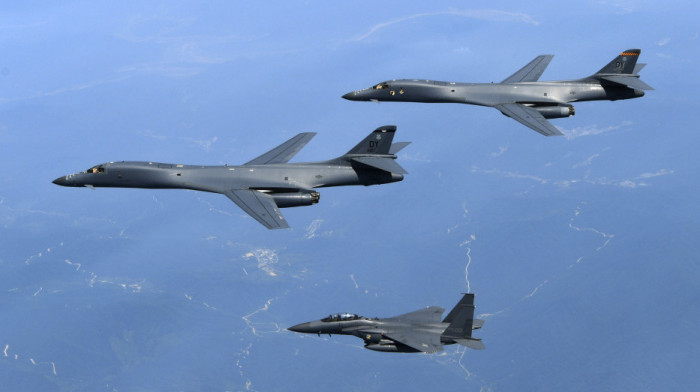 Američke snage koristile bombardere B-52 i F-15 u napadu na kampove ISIS-a u Siriji