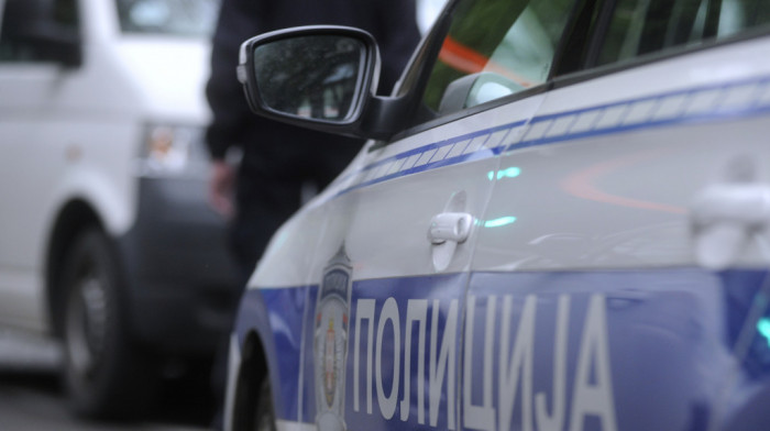 Određeno zadržavanje tinejdžeru uhapšenom zbog tuče u Zemunu