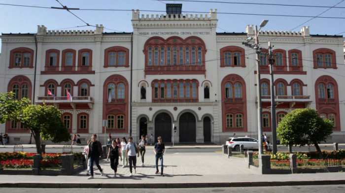 Da li je uredba Vlade Srbije u ostavci u skladu sa zakonom i šta će biti sa februarskim platama u prosveti?