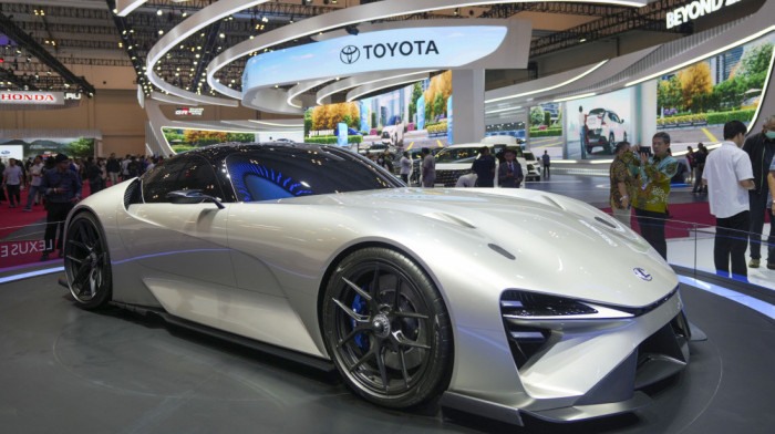 Za Amerikance Leksus i Tojota najpouzdaniji, Tesla od 100 poena dobio 49, a Mercedes - samo 23