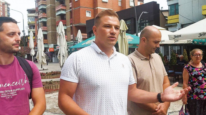Arsenijević priveden pa pušten – duvao u pištaljku kod kafića u kojem je sedeo Svečlja