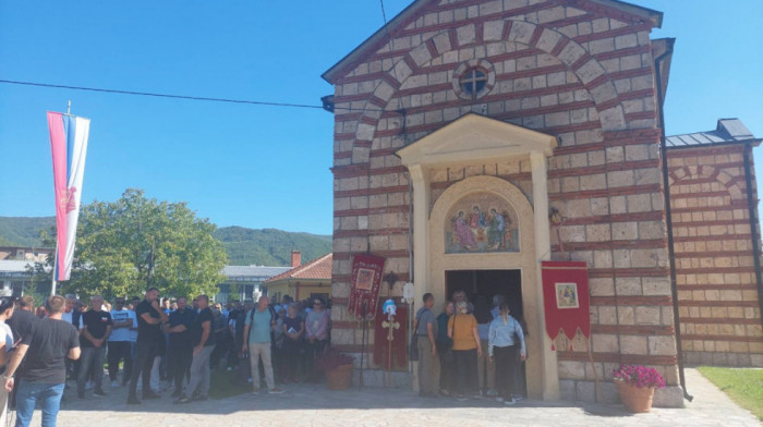 Priština zabranila radove na objektu u dvorištu crkve Svete Ane kod Zubinog Potoka