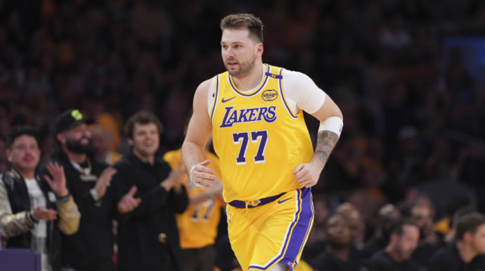 Lebron i Dončić "razbili" Minesotu