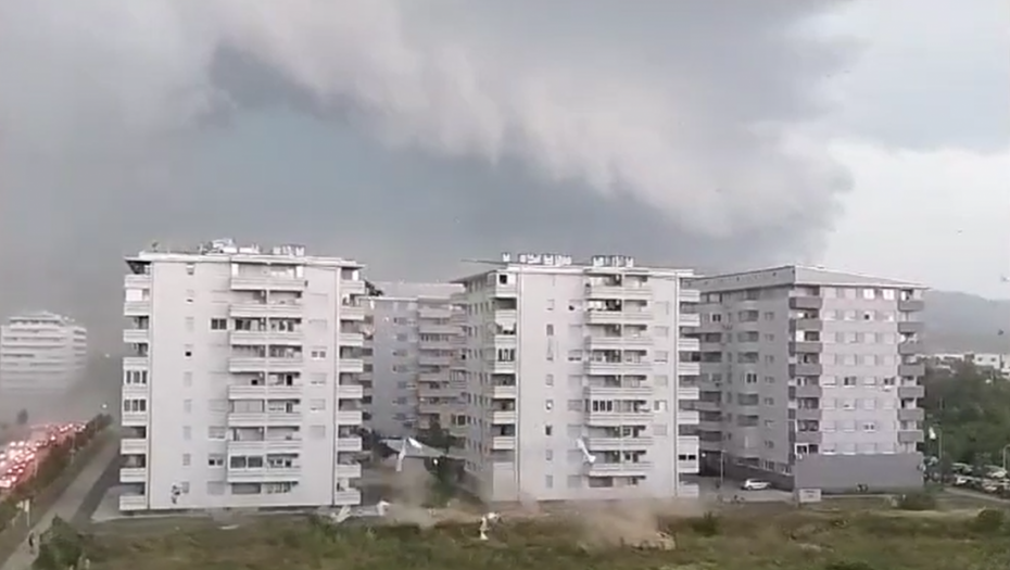 Slovenački meteorolozi najavili snažno nevreme: Tržni centri u Mariboru i Ljubljani nude garaže kao zaštitu za vozila