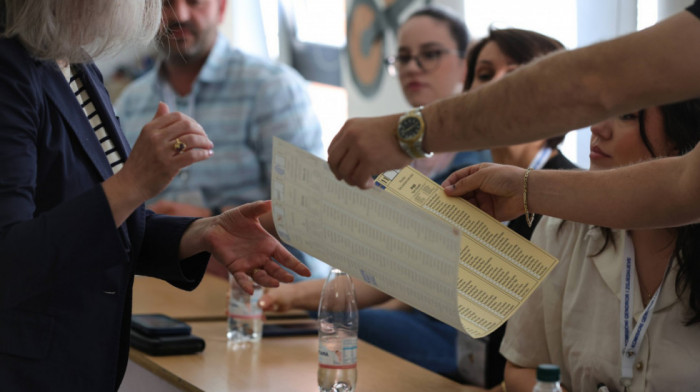 Edi Rama pred četvrtim mandatom: Socijalisti u vođstvu, opozicija razjedinjena, izlaznost niska